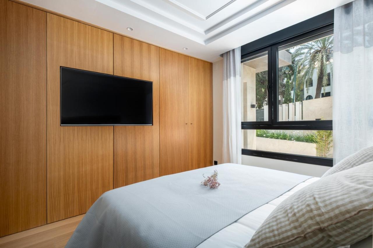 Apartamentos La Zagalilla Малага Экстерьер фото
